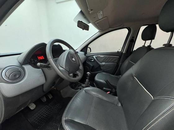 RENAULT DUSTER 2.0 DYNAMIQUE 4X2 16V FLEX 4P AUTOMÁTICO
